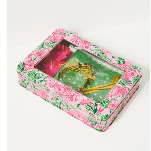 Lilly Pulitzer Cookie Cutter Exchange Kit Gold Seashell Pineapple and Seahorse - Picture 3 of 11